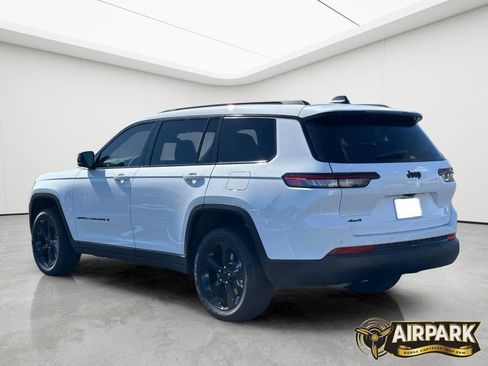 New 2025 Jeep Grand Cherokee L Altitude AWD/4WD image 7