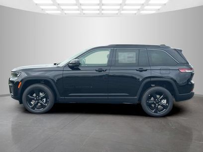 New 2026 Jeep Grand Cherokee Limited w/ Limited Altitude Package