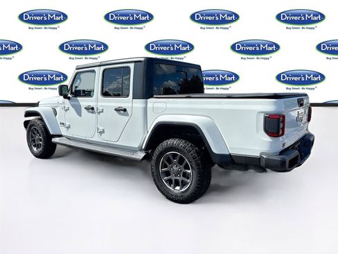 Used 2020 Jeep Gladiator Overland AWD/4WD image 5