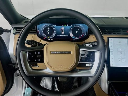 New 2025 Land Rover Range Rover SE image 12