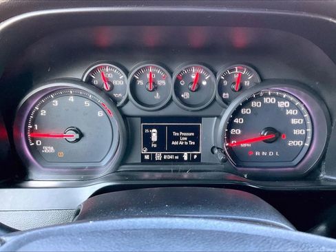 Used 2020 Chevrolet Silverado 2500 Custom w/ Custom Value Package AWD/4WD image 18