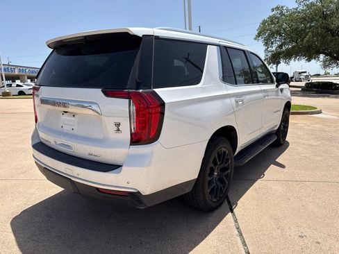 Used 2023 GMC Yukon SLT w/ SLT Premium Package AWD/4WD image 7
