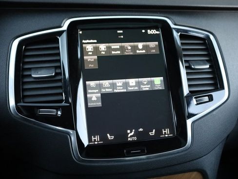 Used 2022 Volvo XC90 T6 Momentum w/ Advanced Package image 35