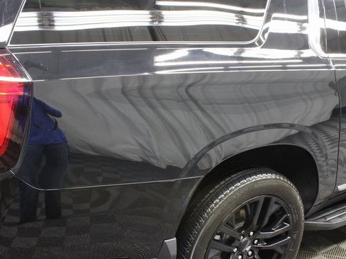 Used 2024 GMC Yukon XL SLT w/ SLT Luxury Package image 36