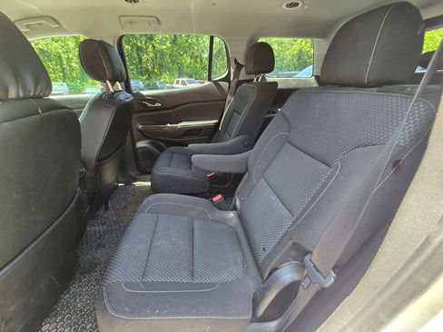 Used 2023 GMC Acadia SLE w/ Driver Convenience Package AWD/4WD image 16
