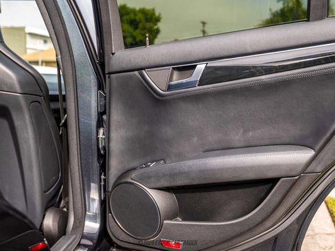 Used 2013 Mercedes-Benz C 63 AMG Sedan image 29