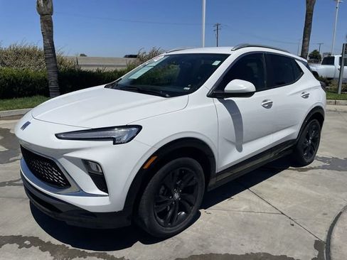 Certified 2024 Buick Encore GX Sport Touring FWD image 4