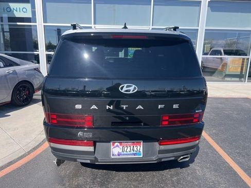 Used 2025 Hyundai Santa Fe Limited AWD/4WD image 4