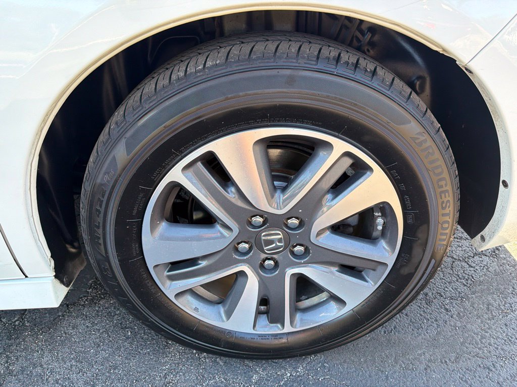 Used 2016 Honda Odyssey Touring image 13