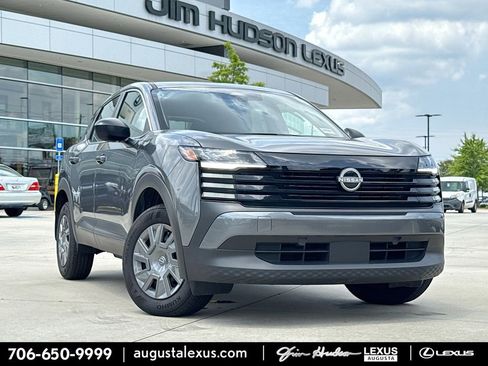 Used 2025 Nissan Kicks S FWD image 1