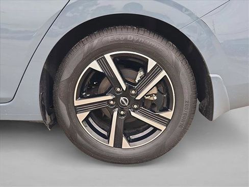 Used 2024 Nissan Sentra SV FWD image 21
