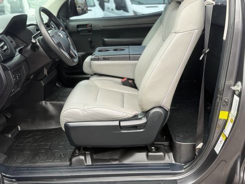 Used 2015 Toyota Tundra SR AWD/4WD image 90