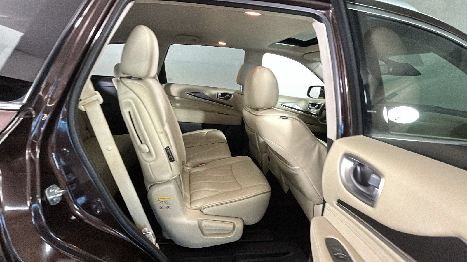 Used 2019 INFINITI QX60 Pure AWD/4WD image 32