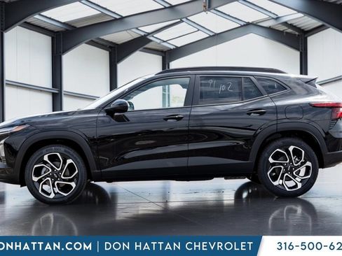 New 2026 Chevrolet Trax RS w/ Driver Confidence Package FWD image 3
