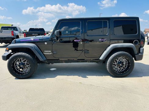 Used 2016 Jeep Wrangler Unlimited Sport w/ Quick Order Package 24S AWD/4WD image 26