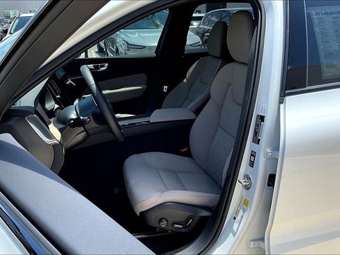 New 2026 Volvo XC60 B5 Plus w/ Protection Package Premier image 22