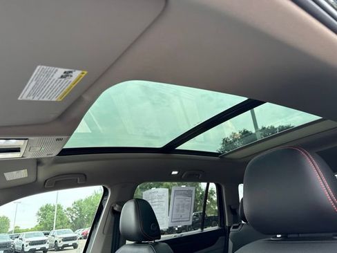 Used 2024 Volkswagen Atlas Peak Edition SEL AWD/4WD image 21