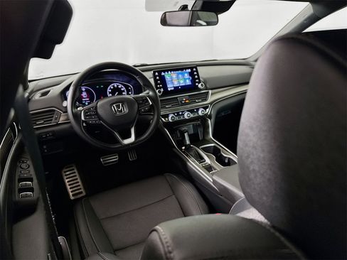 Used 2020 Honda Accord Sport image 18