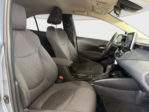 Used 2020 Toyota Corolla LE FWD image 18