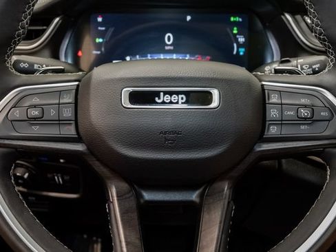 Used 2024 Jeep Grand Cherokee Limited 4xe w/ Trailer Tow Package AWD/4WD image 13