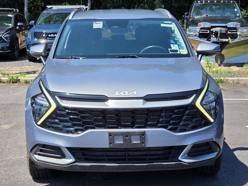Used 2023 Kia Sportage EX AWD/4WD image 2