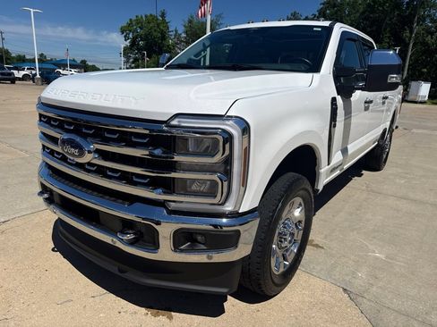 Used 2024 Ford F350 Lariat w/ Lariat Ultimate Package AWD/4WD image 2