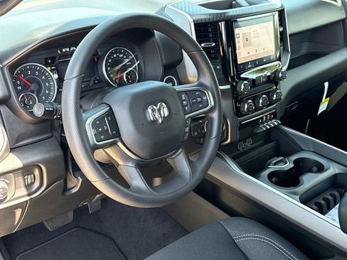 New 2026 RAM 1500 Express AWD/4WD image 17