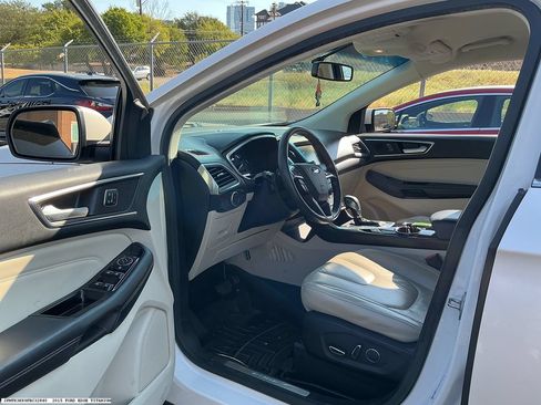 Used 2015 Ford Edge Titanium w/ Technology Package FWD image 8