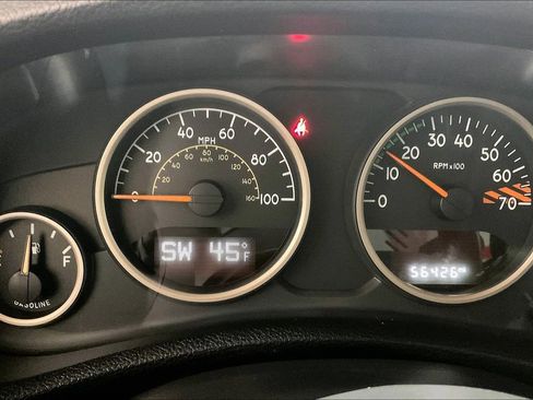 Used 2017 Jeep Wrangler Unlimited Sahara image 20