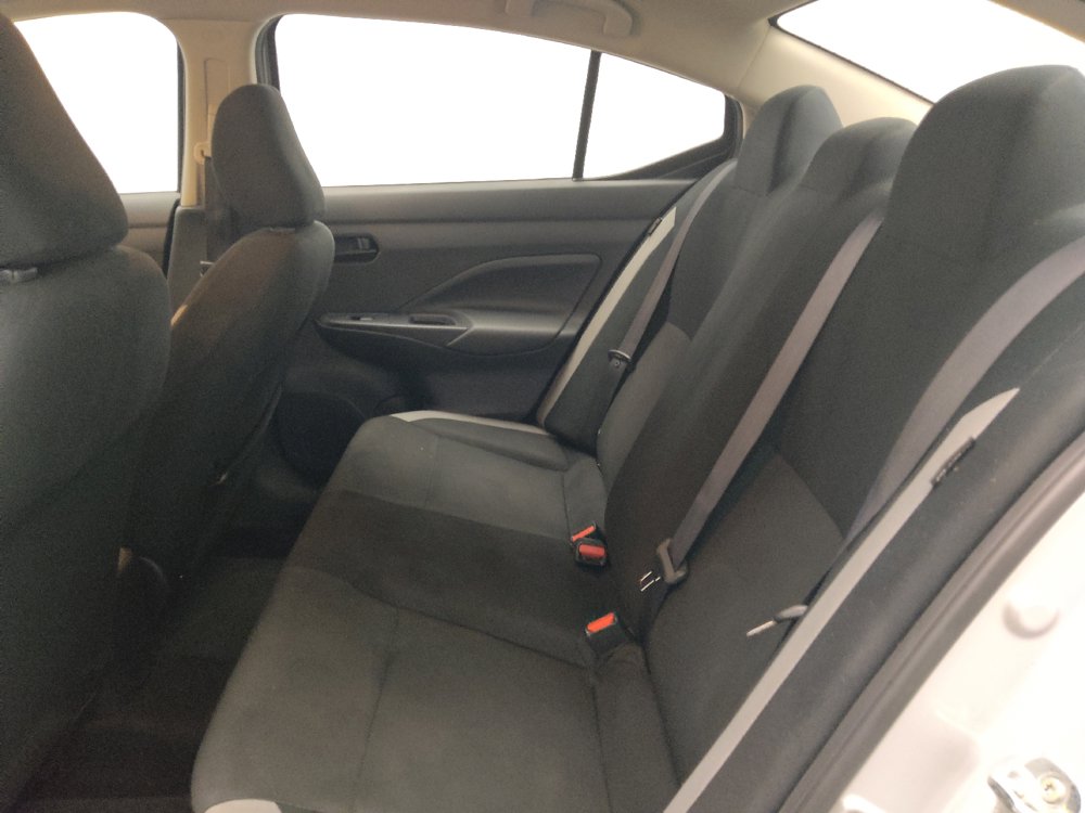 Used 2025 Nissan Versa S FWD image 18