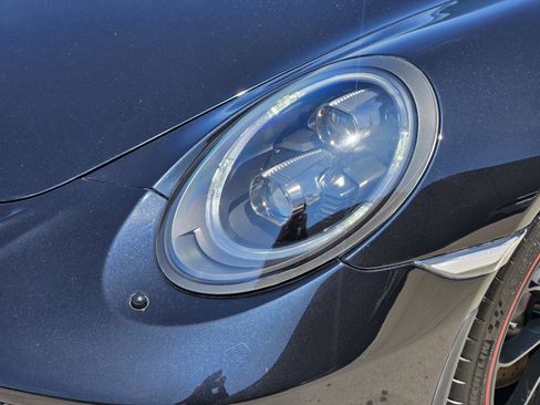 Used 2018 Porsche 911 GT3 RWD image 26