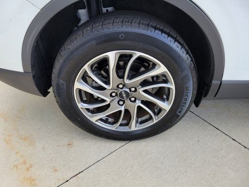 Certified 2022 Lincoln Corsair AWD w/ Equipment Group 101A image 34