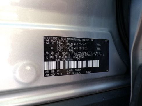 Used 2024 Toyota RAV4 LE AWD/4WD image 34