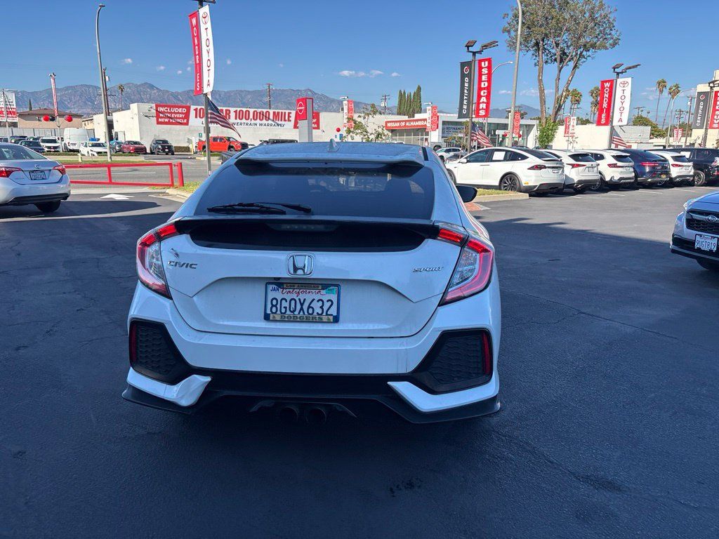Used 2017 Honda Civic Sport image 5