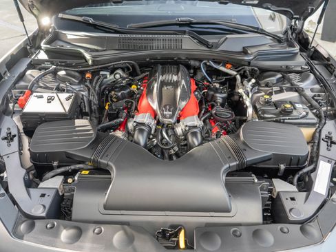 Used 2022 Maserati Ghibli Trofeo image 35