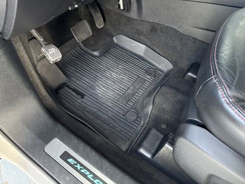 Used 2018 Ford Explorer Sport AWD/4WD image 16