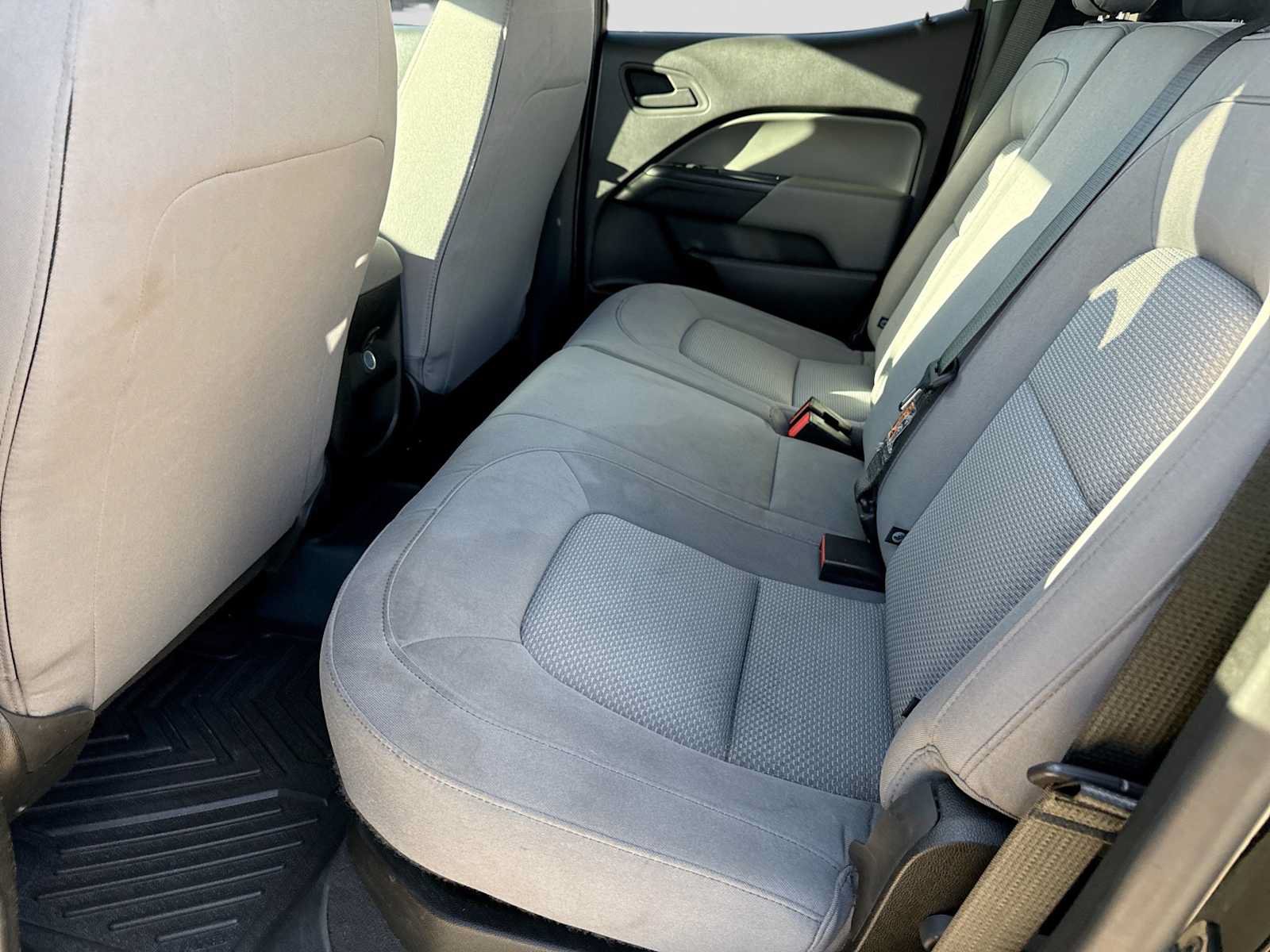 Used 2019 Chevrolet Colorado W/T w/ WT Convenience Package AWD/4WD image 18
