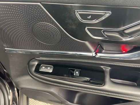 Used 2023 Lincoln Corsair Standard w/ Equipment Group 101A image 26