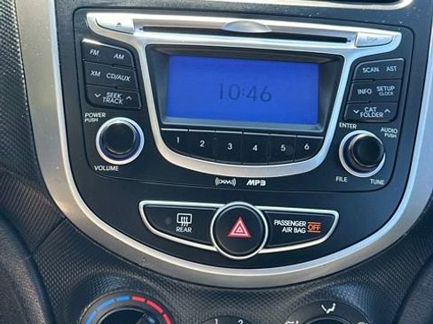 Used 2012 Hyundai Accent GS FWD image 31