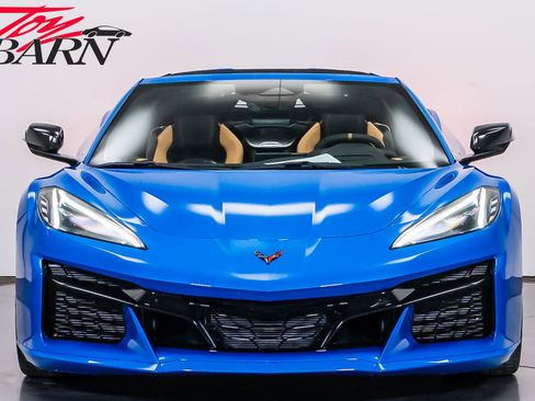 Used 2025 Chevrolet Corvette Z06 image 8