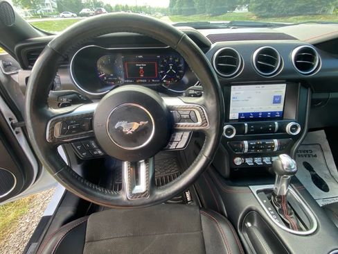 Used 2019 Ford Mustang GT Premium w/ Equipment Group 401A RWD image 10