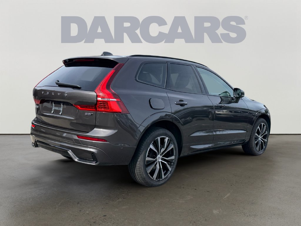 Certified 2024 Volvo XC60 B5 Plus w/ Climate Package AWD/4WD image 6