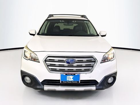 Used 2015 Subaru Outback 2.5i Limited AWD/4WD image 2