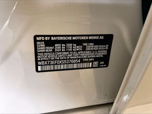 Used 2025 BMW X1 xDrive28i w/ M Sport Package AWD/4WD image 32
