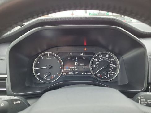 Used 2024 Mitsubishi Outlander SE image 28