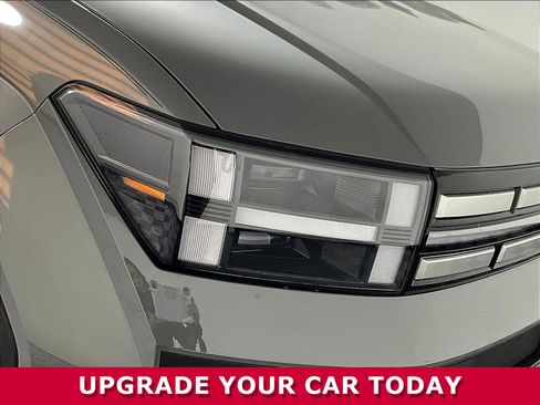 Used 2025 Hyundai Santa Fe SE FWD image 28