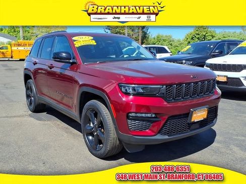 Certified 2023 Jeep Grand Cherokee Limited w/ Black Appearance Package AWD/4WD image 1