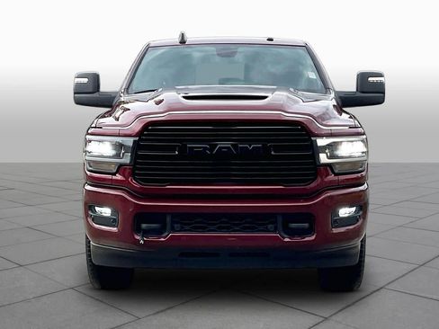 Used 2024 RAM 2500 Laramie w/ Night Edition AWD/4WD image 4