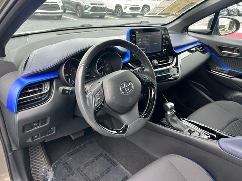 Used 2021 Toyota C-HR XLE FWD image 19