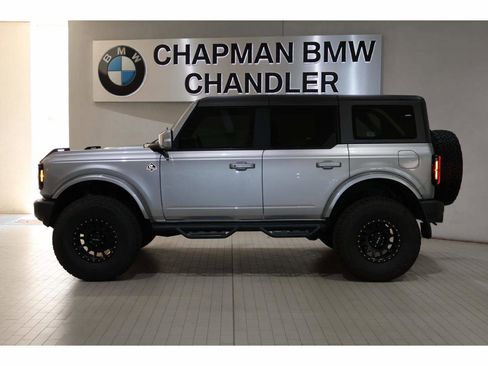 Used 2021 Ford Bronco Outer Banks AWD/4WD image 3